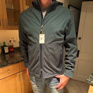Peter Millar size large, 100% polyester hyper light link performance jacket